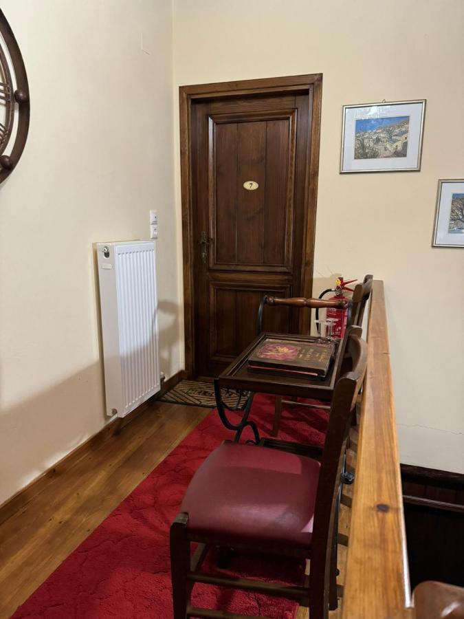 Nikolas Guesthouse Koukkoúlion エクステリア 写真