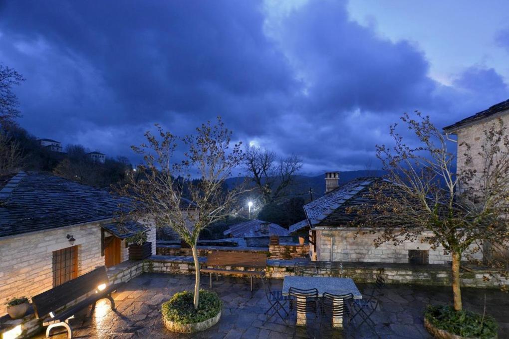 Nikolas Guesthouse Koukkoúlion エクステリア 写真
